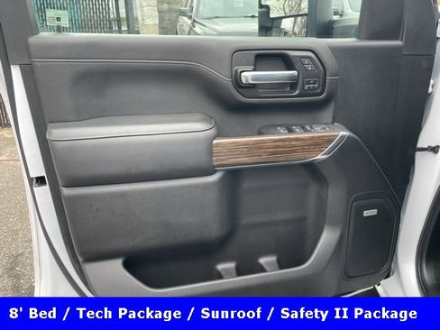 Used 2022 Chevrolet Silverado 2500 High Country w/ Technology Package image 11