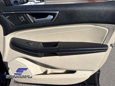 Used 2022 Ford Edge Titanium AWD/4WD image 41
