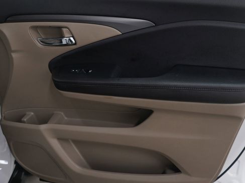 Used 2022 Honda Pilot EX-L image 9