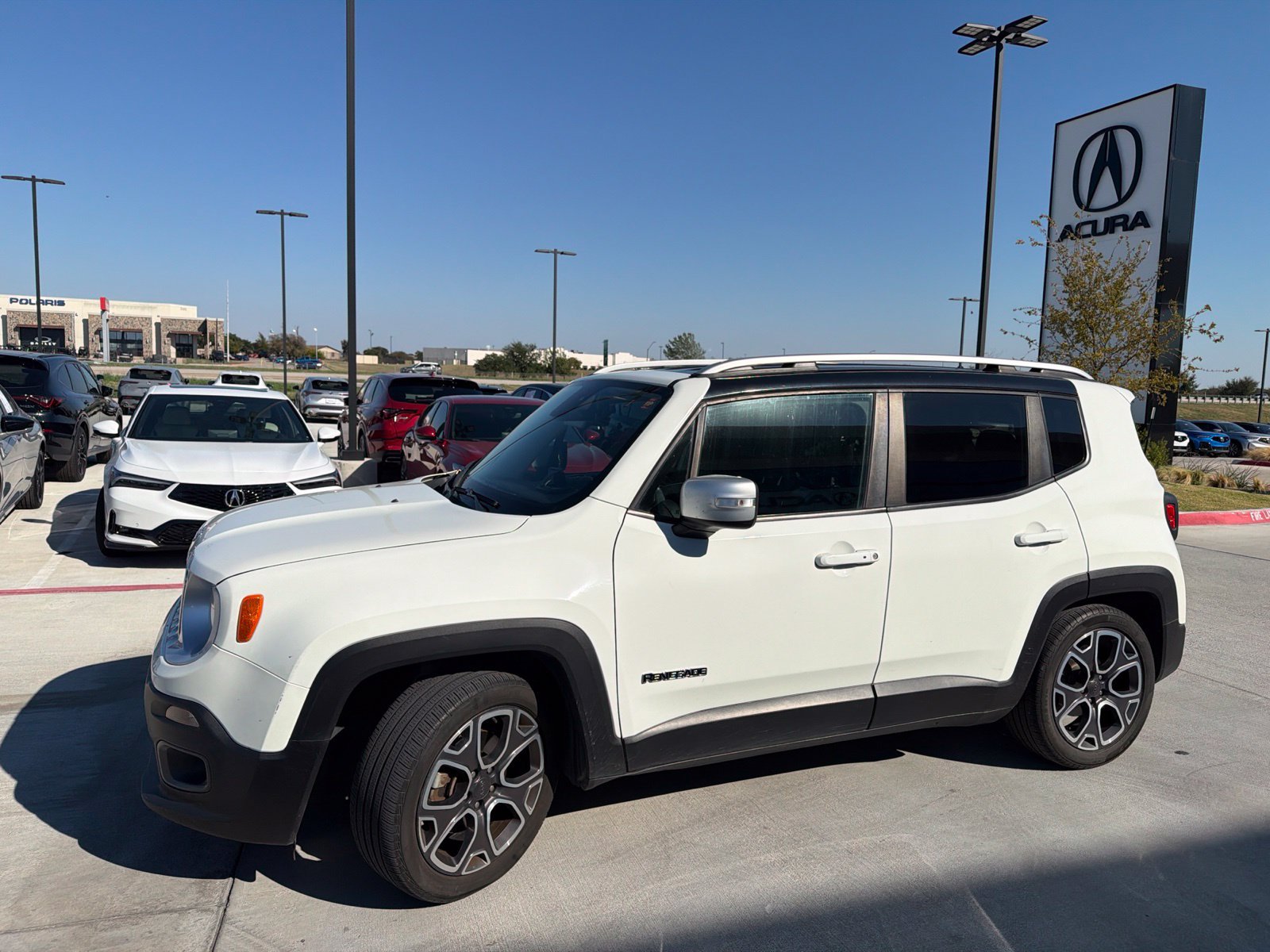 Used 2017 Jeep Renegade Limited FWD image 4