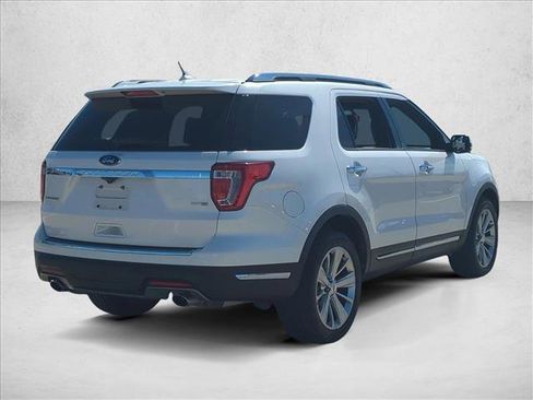 Used 2018 Ford Explorer Limited image 5