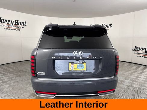 Used 2026 Hyundai Palisade Calligraphy FWD image 7