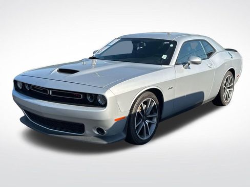 Used 2023 Dodge Challenger R/T RWD image 6