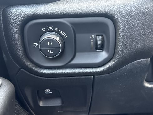 New 2026 RAM 1500 Express AWD/4WD image 27