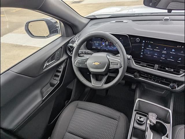 New 2027 Chevrolet Equinox LT w/ LPO, Floor Liner Package AWD/4WD image 17