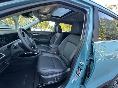 New 2026 Kia Seltos SX w/ SX Sunroof Package image 31