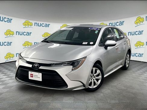Certified 2024 Toyota Corolla LE FWD image 3