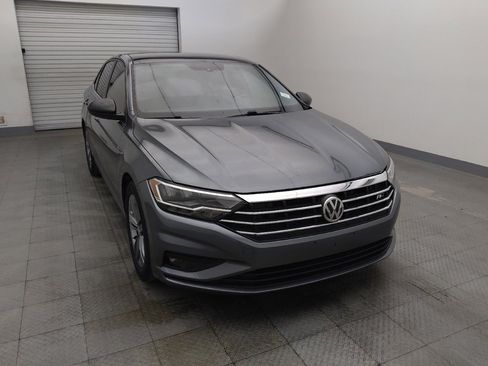 Used 2021 Volkswagen Jetta R-Line w/ R-Line Cold Weather Package FWD image 14