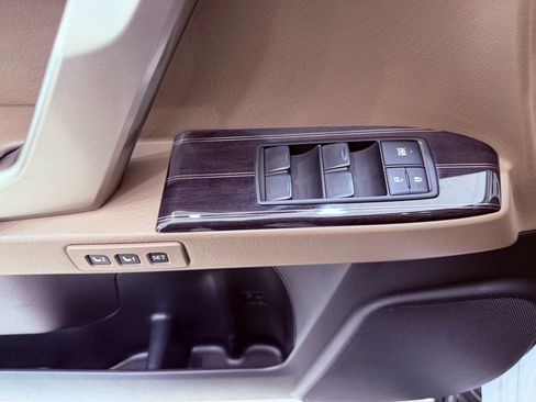 Used 2021 Lexus GX 460 Premium image 19