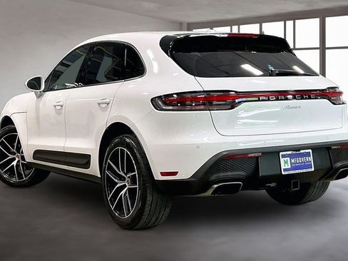 Used 2023 Porsche Macan AWD/4WD image 4