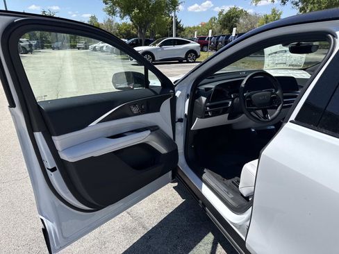 New 2026 Cadillac Lyriq Premium Luxury w/ LPO, Floor Liner Package RWD image 19