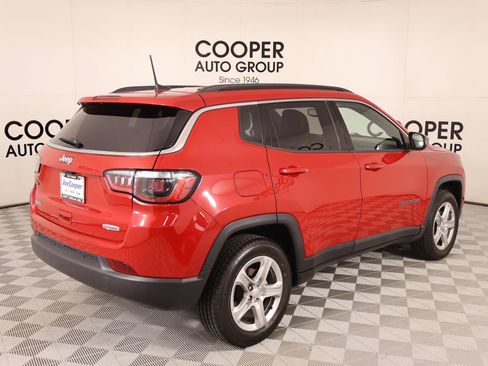 Used 2023 Jeep Compass Latitude w/ Convenience Group AWD/4WD image 20