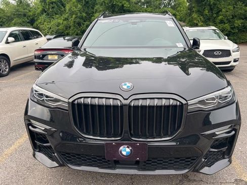 Used 2020 BMW X7 xDrive40i w/ M Sport Package AWD/4WD image 2