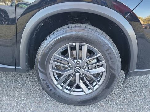 Used 2024 Nissan Rogue S image 6