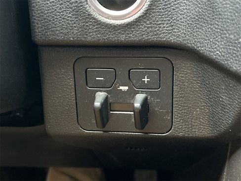 Used 2022 Toyota Tundra SR5 image 24