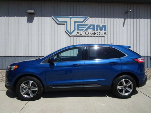 Used 2024 Ford Edge SEL w/ Convenience Package AWD/4WD image 4