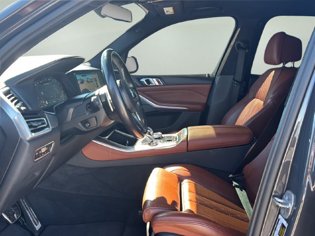 Used 2021 BMW X5 M50i w/ Executive Package AWD/4WD image 17