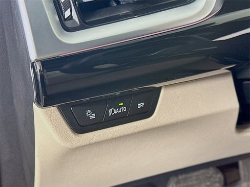 Used 2023 BMW X1 xDrive28i w/ Premium Package image 14