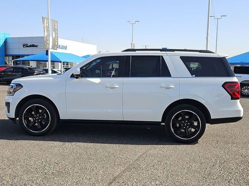 Used 2023 Ford Expedition Limited image 2