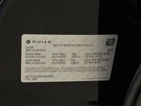 Used 2023 Rivian R1S Launch Edition image 41