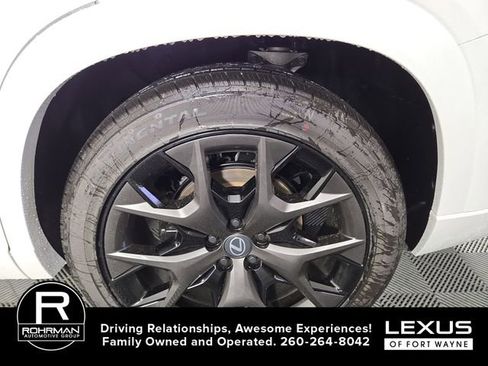 New 2026 Lexus TX 500h AWD image 11