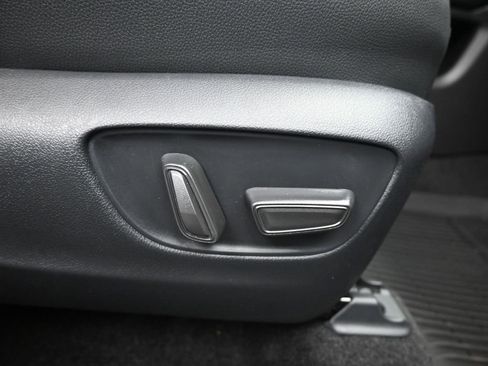 Used 2026 Toyota Grand Highlander XLE image 12