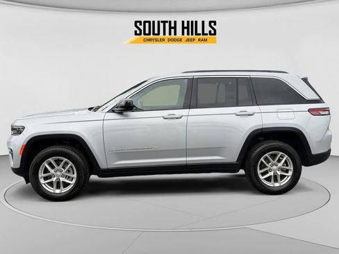 Certified 2024 Jeep Grand Cherokee Laredo X w/ Trailer Tow Package AWD/4WD image 2