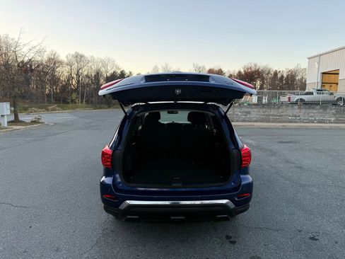 Used 2018 Nissan Pathfinder SV image 26