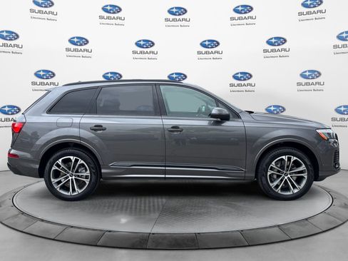 Used 2025 Audi Q7 2.0T Premium Plus w/ Premium Plus Package AWD/4WD image 6