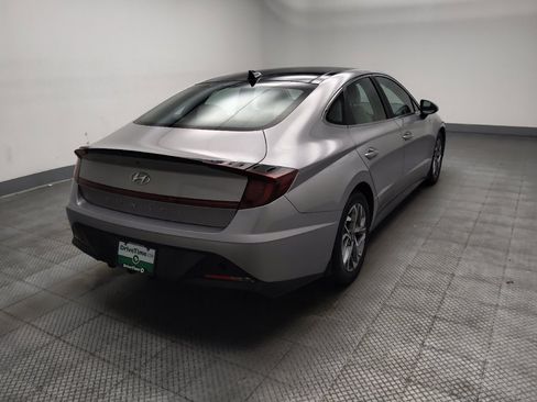 Used 2023 Hyundai Sonata SEL w/ Convenience Package FWD image 9