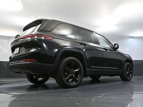Used 2023 Jeep Grand Cherokee Altitude AWD/4WD image 48