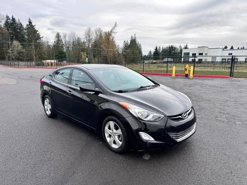 Used 2013 Hyundai Elantra GLS w/ Preferred Pkg image 7