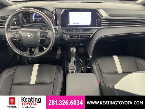 Certified 2025 Toyota Camry SE FWD image 24
