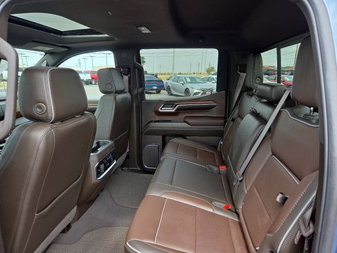 Used 2024 GMC Sierra 1500 Denali w/ Denali Reserve Package image 10