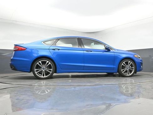 Used 2019 Ford Fusion Titanium FWD image 17