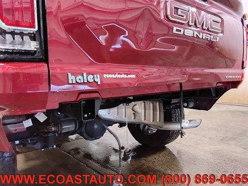 Used 2024 GMC Canyon Denali AWD/4WD image 18
