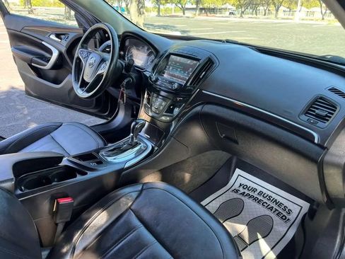 Used 2016 Buick Regal Sedan 4D image 16