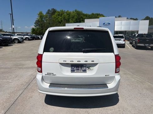 Used 2019 Dodge Grand Caravan SXT FWD image 8