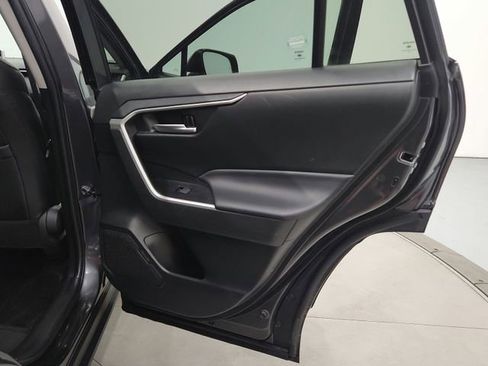 Used 2023 Toyota RAV4 XLE image 33
