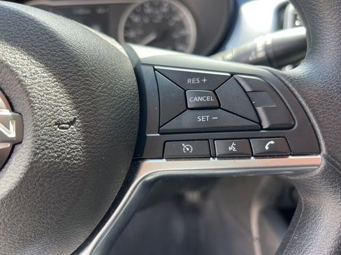 Used 2024 Nissan Versa SV FWD image 13