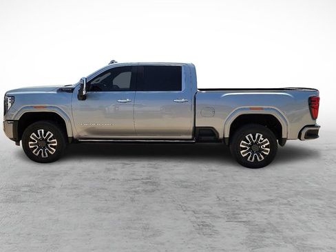 Used 2024 GMC Sierra 2500 Denali Ultimate w/ Max Trailering Package AWD/4WD image 6