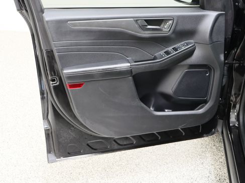 Used 2023 Ford Escape Active FWD image 12