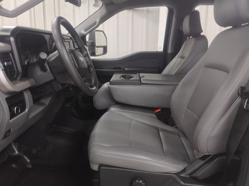Certified 2023 Ford F250 XL image 18