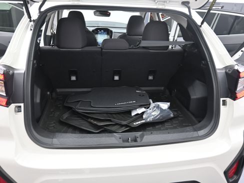 Used 2024 Subaru Crosstrek 2.0i Premium AWD/4WD image 37