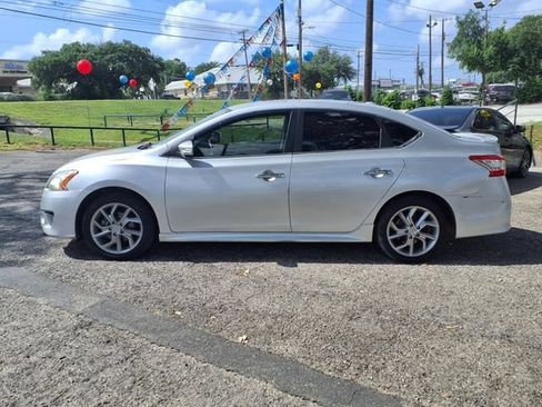 Used 2015 Nissan Sentra SR FWD image 4