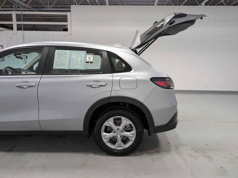 Certified 2024 Honda HR-V LX image 11