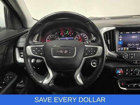 Used 2022 GMC Terrain SLT w/ LPO, 'HIT The Road' Package FWD image 10