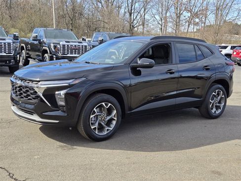 New 2026 Chevrolet Trax LT w/ LT Convenience Package image 3