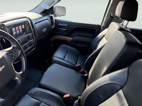 Used 2016 Chevrolet Silverado 1500 LTZ Z71 image 29