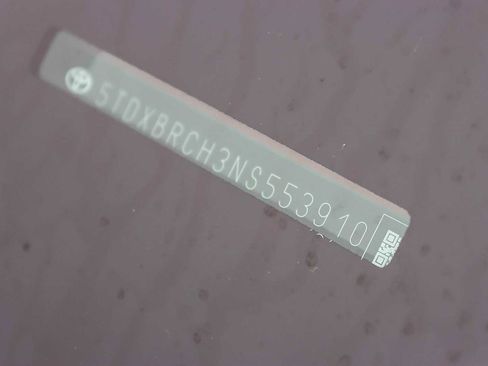 Used 2022 Toyota Highlander Limited image 29